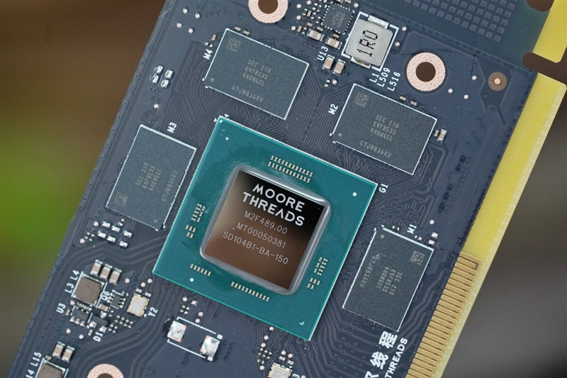 显卡战争：AMD HD6770 vs NVIDIA GTX560，性能对决引爆科技市场