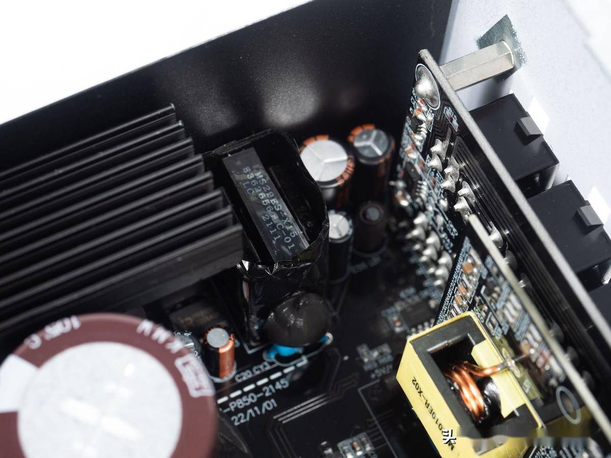 技嘉GTX750显卡：需外部电源吗？性能、功耗一网打尽