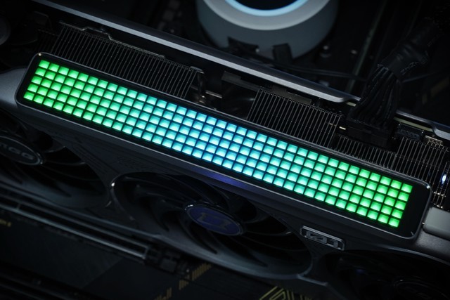GTX960超级冰龙：性能与美学完美融合，呼吸灯设计引领显卡新潮流